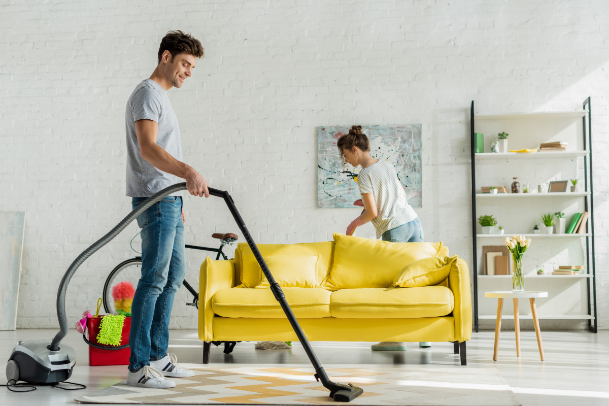 Karesi Bayan Temizlikçi